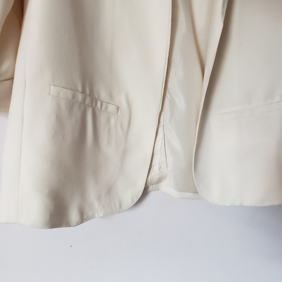 Cream Blazer - Picture 10 of 12